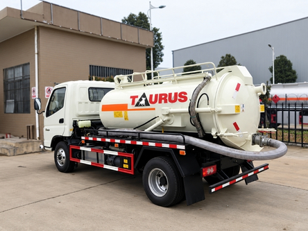 Cesspit Emptiers / Vacuum Exhauster Trucks